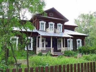 Дом, где в 1911 - 1917 г.г.  бывала поэтесса Анна  Андреевна  Ахматова, 1889 - 1966 г.г.