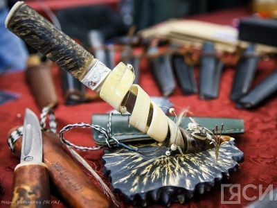 После двухлетнего перерыва в Якутске прошла выставка мастеров кузнечного дела «Дархан Уус»
