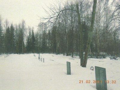 Братская могила советских воинов