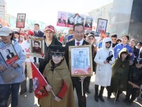Фото. В Якутске акция «Бессмертный полк» собрала более 50 тысяч человек