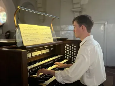 Билеты на Музыкальная экскурсия в Пушкинской кирхе (Пушкинская кирха (Пушкин)) / Экскурсия | Афиша | ИнфоТаймс