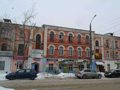 Здание рабочих казарм