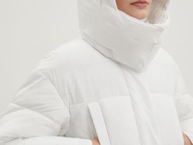 Пальто с воротником-стойкой