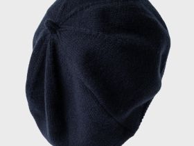 Берет трикотажный для девочек