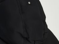 Пуховое пальто с накладными карманами