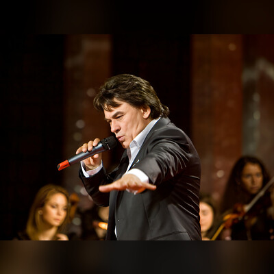 Александр Серов