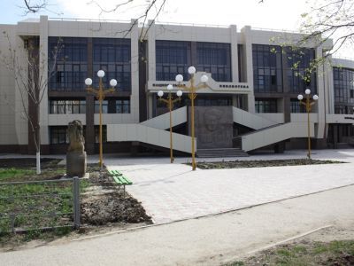 Национальная библиотека имени А. М. Амур-Санана