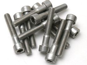 Универсальные болты DIN912 A2 для крепления аксессуаров к раме (серебристый 10 мм M6)