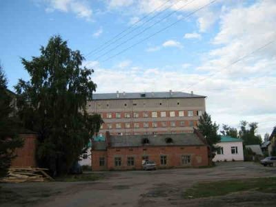 Здание земской больницы, где в 1875 - 1877 гг. работал врач, доктор медицины, профессор Киевского университета Образцов Василий Парменович (1849 - 1920 гг.)