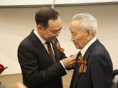 Айсен Николаев встретился с ветеранами Великой Отечественной войны