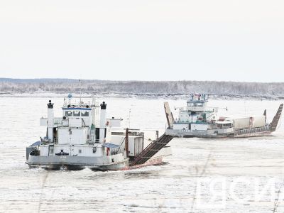 Работа паромной переправы Якутск — Нижний Бестях может завершится в ближайшие дни
