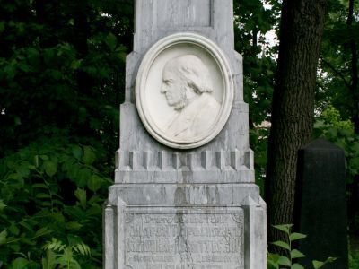 Могила Заблоцкого-Десятовского А.П. (1808-1881), экономиста