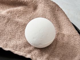 Бомбочка Oud Wood 150 гр.