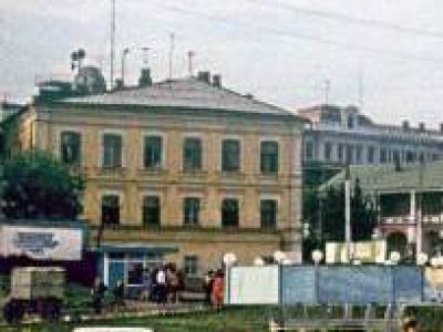 Дом В.А.Акимова; участника русско-турецкой и Отечественной войны 1812 года. В этом доме неоднократно бывал и в 1853 г. познакомился со своей женой Н.Г.Чернышевский