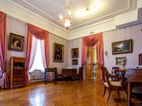 Старинный особняк на Набережной