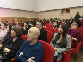В Якутске состоялась премьера спектакля «Алҕаа миигин, доҕорум…»