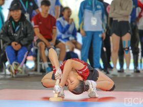 Завершились соревнования по мас-рестлингу и якутской вертушке на Играх Манчаары