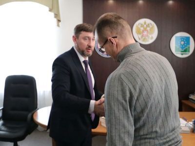 Три клинка солдатам