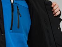 Горнолыжная куртка полуприлегающего силуэта