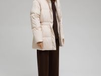 Стеганая куртка приталенного кроя