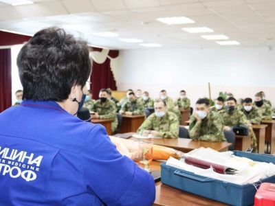 В Росгвардии Якутии провели занятия по оказанию первой медицинской помощи