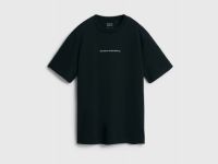 Футболка с принтом и патчем, Черный