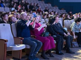 «Обнимаю сердцем»: в Якутске прошел благотворительный концерт