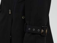 Двубортный тренч с рукавом реглан