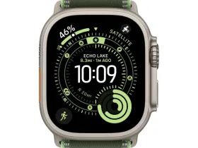 Смарт-часы Apple Watch Ultra 3 49mm Natural Titanium Case with Green/Neon Trail Loop (M/L)