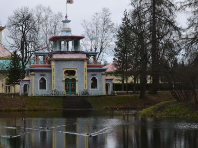 Скрипучая беседка ("Китайская")