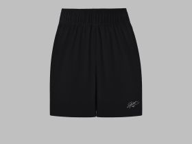 Спортивные шорты