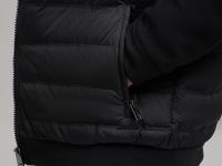 Стеганая куртка с наполнителем из натурального пуха