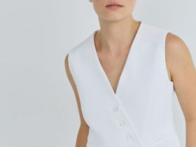 Жилет с ассиметричной застёжкой на пуговицы, Белый