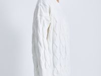 Свитер свободного кроя