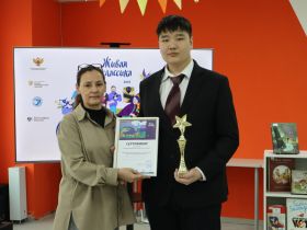 Юные чтецы Якутии продемонстрировали свои таланты в рамках конкурса «Живая классика»