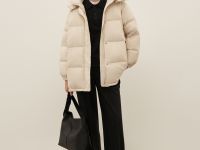 Пуховик с воротником-стойкой