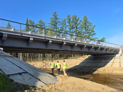 Мост через реку Улахан-Харыялах в Якутии готовят к вводу в эксплуатацию