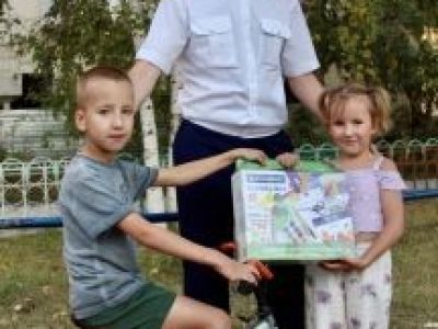 Следователи приняли участие в акции «Собери ребенка в школу»