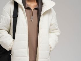 Стеганая куртка с искусственным утеплителем