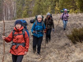Водопады и ледяные пещеры скал Еланка Куччугуй Кэтэмэ - скалы Еланки - п. Еланка