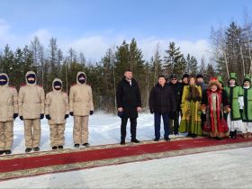 Эстафета Знамени Победы пришла в Мирнинский район