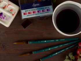 Кисть синтетика №4 круглая "Ладога", короткая ручка, пластиковая обойма