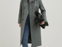 Плащ А-силуэта с поясом