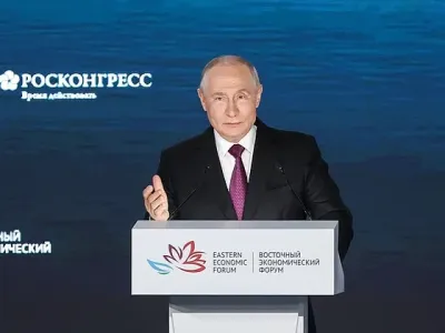 Владимир Путин привел в пример другим регионам креативный кластер «Квартал труда» в Якутске