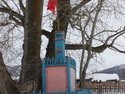 Братская могила партизан