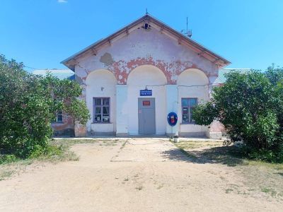 Новобытская библиотека