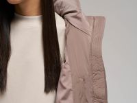 Стеганая куртка с искусственным утеплителем