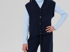 Комплект трикотажный для девочек: жилет, брюки