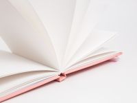 Скетчбук для графики и маркеров Малевичъ "Bristol Touch" 14х14 см 40 л 180 г, розовый