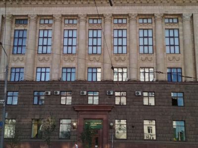 Здание высшей партийной школы